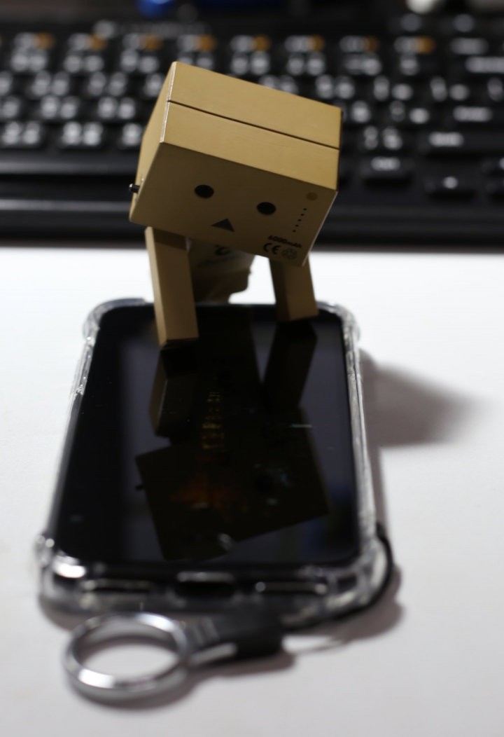 愣哥陷入黑色曜石海