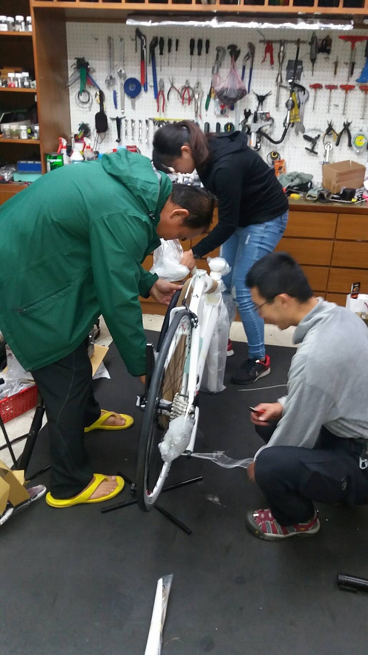 Colnago AC-R ULTEGRA 進化中....