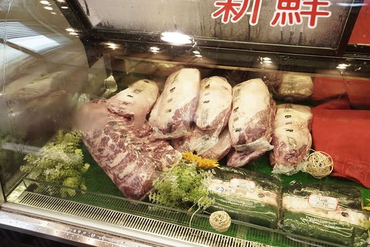 【台南牛排】鬥牛士經典牛排｜欣賞浪漫夜景，享用超值海陸雙主餐！