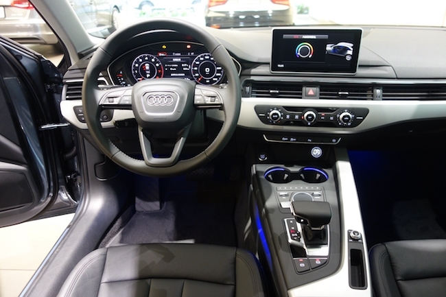 Audi A4太美，賞車喝咖啡
