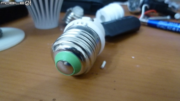 環保再利用_LED燈泡維修DIY
