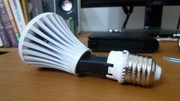 環保再利用_LED燈泡維修DIY