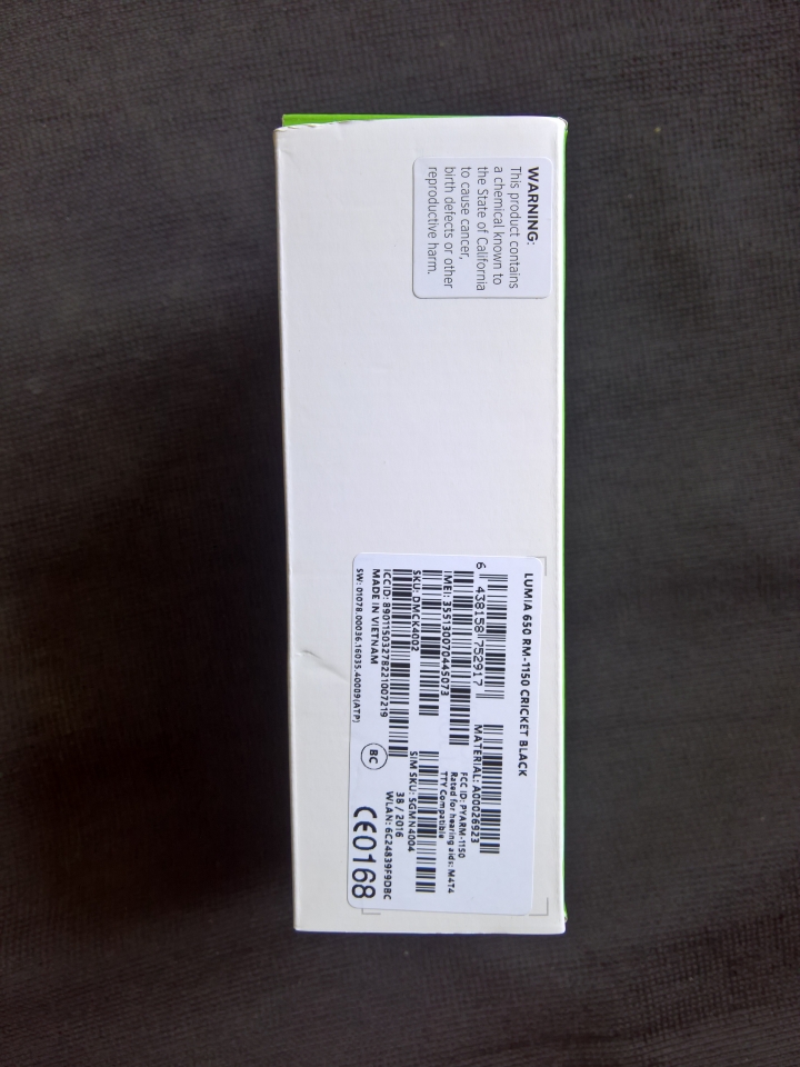 美版CRICKET客製機LUMIA 650 開箱