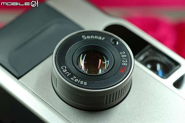 Contax T2