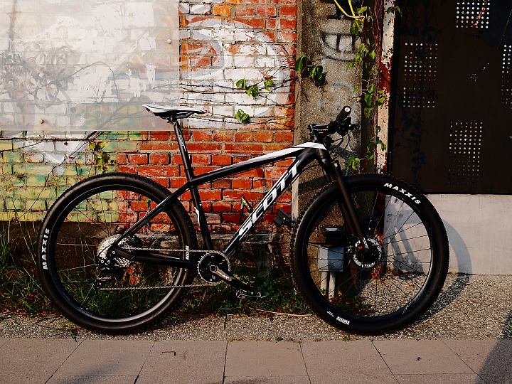 SCOTT SCALE 740 2014