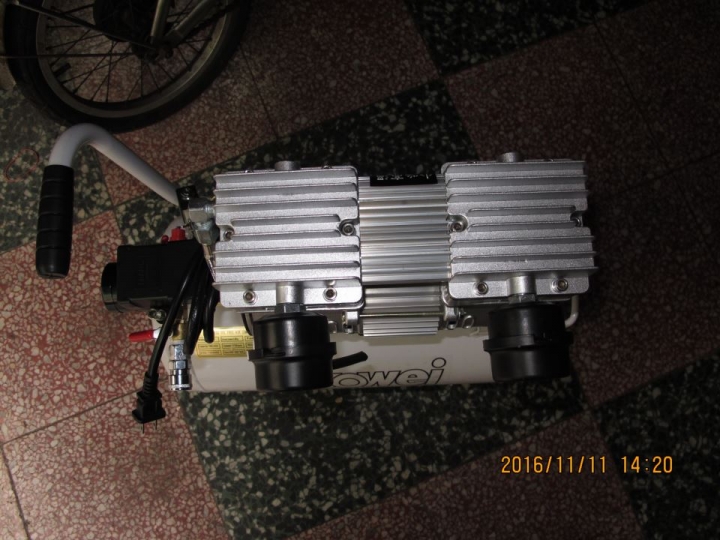 台灣製 羅威牌 LUOWEI 2.5HP 24公升 無油式 空壓機 空氣壓縮機 空氣打氣機 - 2525N