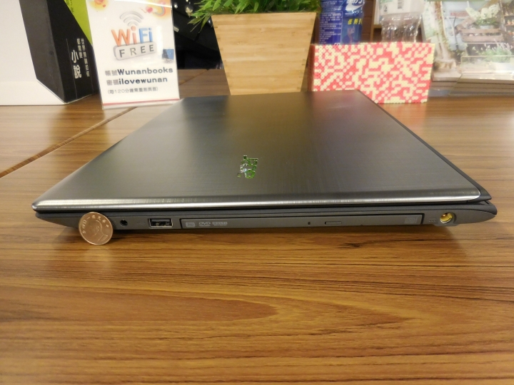 E5-575G 簡單開箱