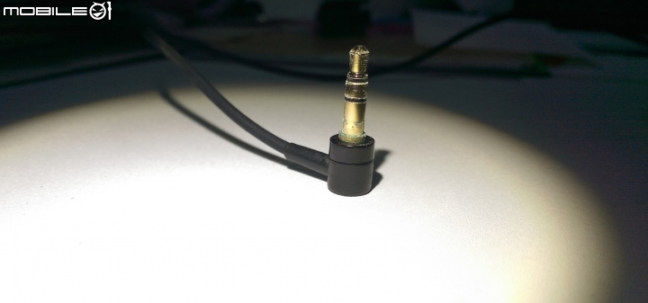 運動藍芽耳機 Plantronics BackBeat FIT 不專業開箱 11/8更新