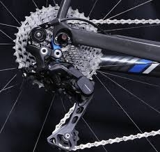公路與登山的混搭 ─ CT盤搭配11-40T=0.85超轉齒比 使用心得報告
