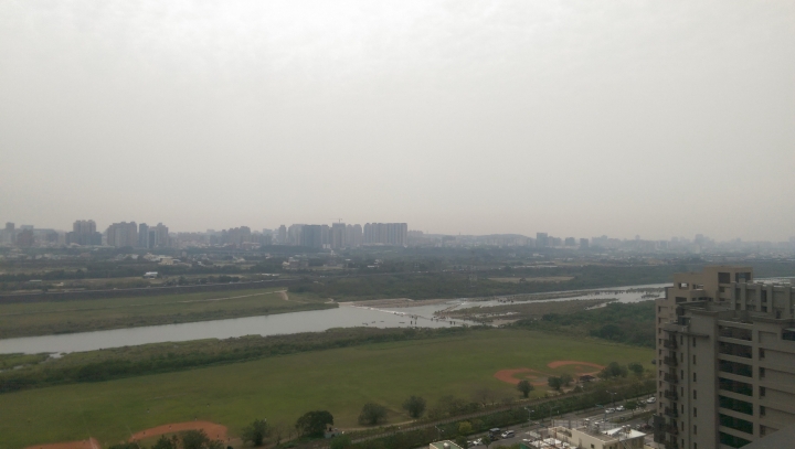 幾個竹北建案窗外的風景