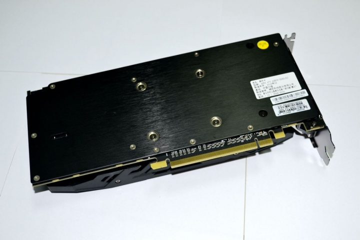 北極星系列的中高階首選 撼訊紅龍RX470 4G測試分享 內有BF1測試