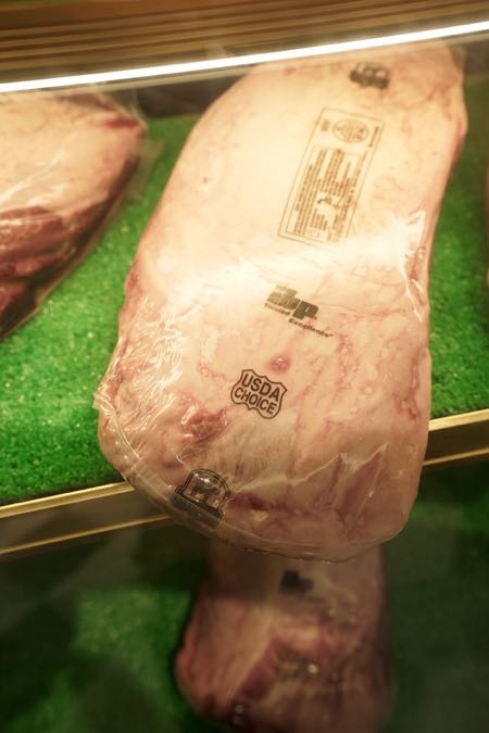 【台南早午餐】鬥牛士經典牛排｜挑戰最牛逼の牛排早午餐！湯品、甜點和飲料無限暢飲！