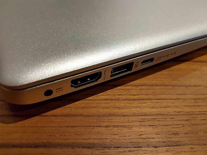 超高cp值14吋輕薄筆電Acer Swift 3 (SF314-51-50FR)