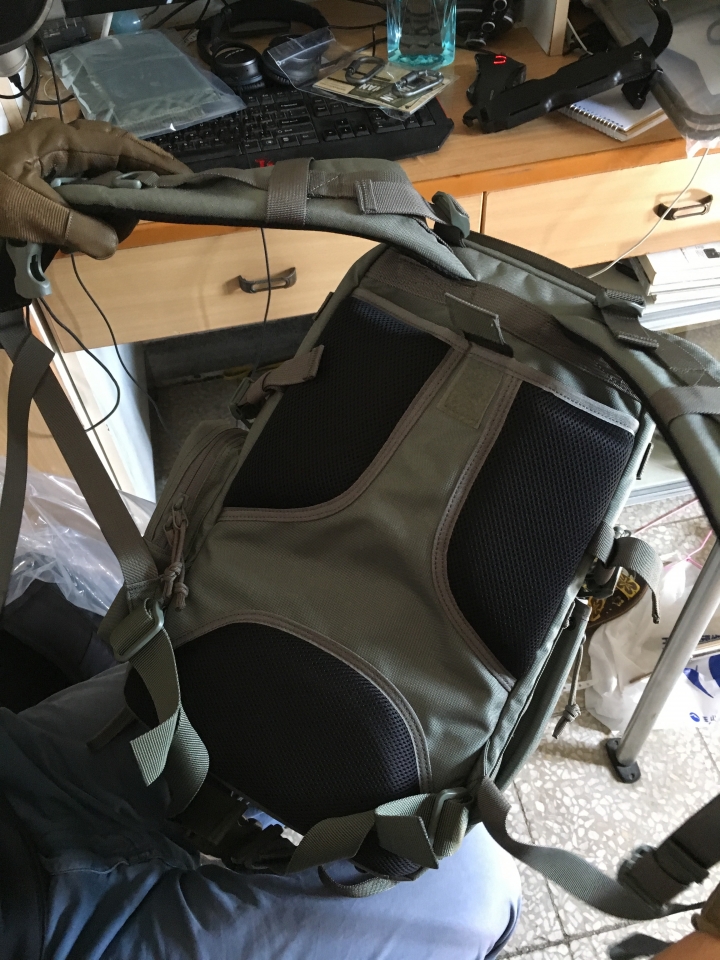 ﹝開箱﹞材料軍規級的攝影包 Supply Section Taiwan. YuKon III 開箱文 育空三代