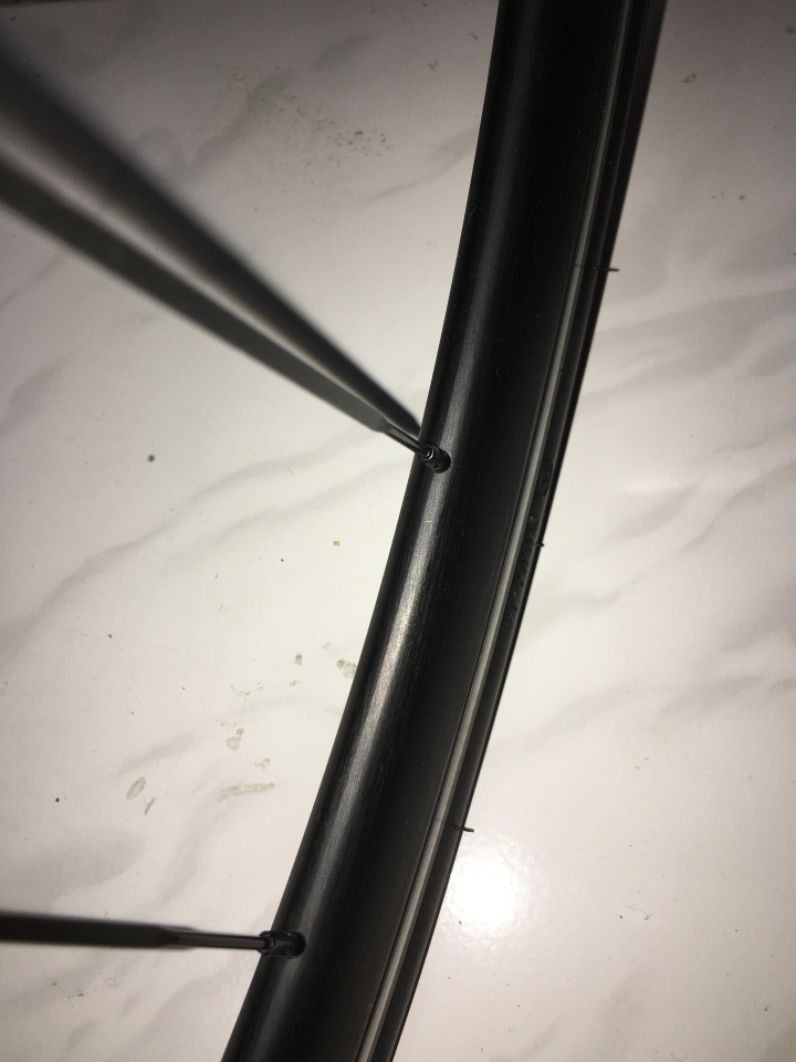 請問ALEX輪組型號