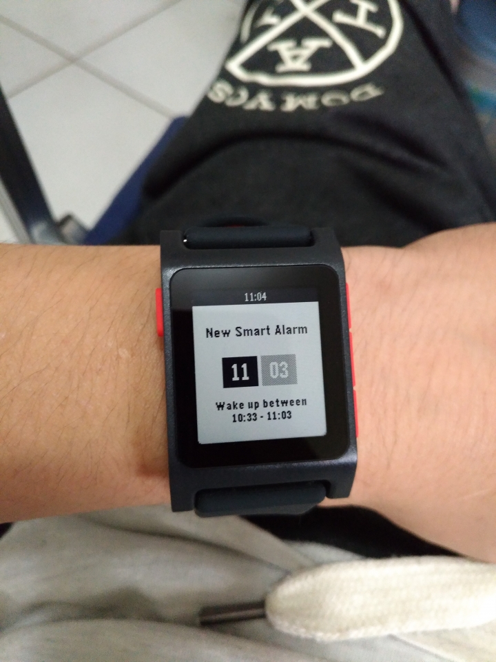 kickstarter募資第一名，續航力可達七天的智慧型手錶 - pebble 2 開箱及上手應用