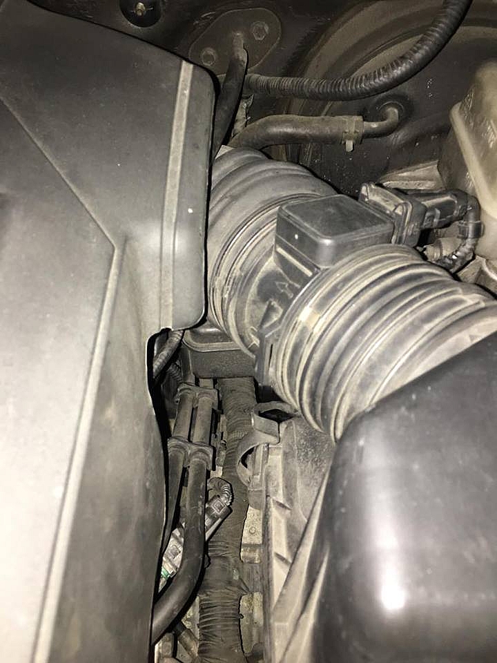 老Santa fe 空濾進氣管詢問
