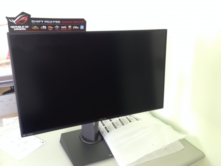 ASUS PG279Q簡單開箱 給在選4K 2K的人做參考