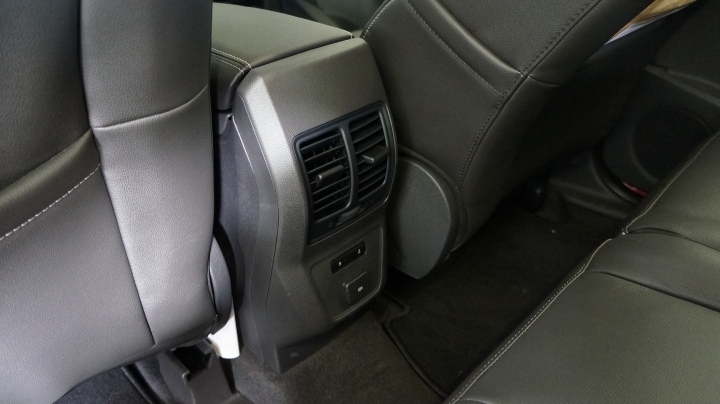 New Kuga 汽油 VS 柴油款