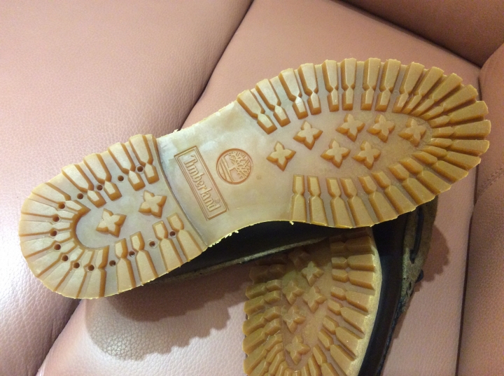 [開箱]Timberland HOMMES 開箱 TB0A11Z2