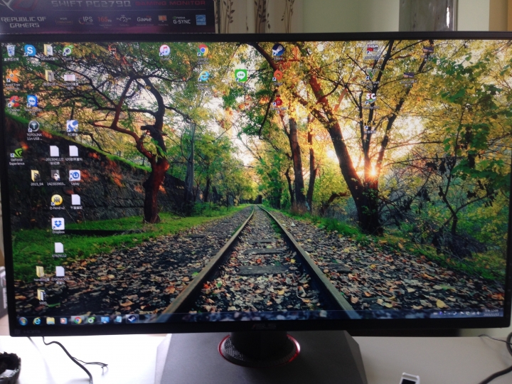 ASUS PG279Q簡單開箱 給在選4K 2K的人做參考