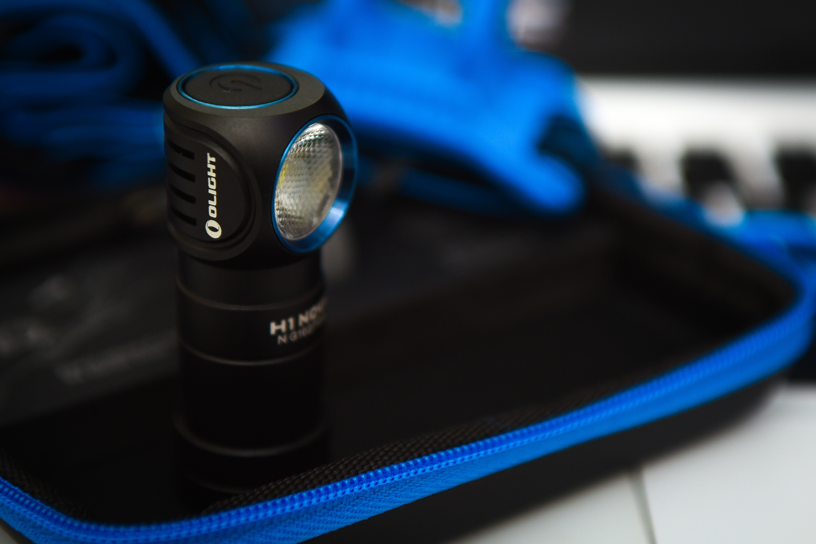 可愛的Olight 傲雷 H1 靈狐 500流明 頭燈