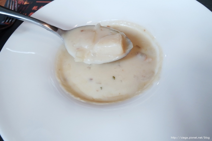 【高雄前鎮│牛排】Beer Beef比爾比夫和牛熟成館│一次享受乾式熟成牛排特有香氣與濕式熟成牛排甜度飽滿，佐杯紅酒搭配精緻頂級prime等級牛肉讓人融化│適合節日慶祝或是正式約會