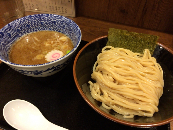【美食。食記】東京 池袋 風味清淡 麵軟依舊 舍鈴 舎鈴 池袋南口店 幹掉大哥六厘舍的小弟
