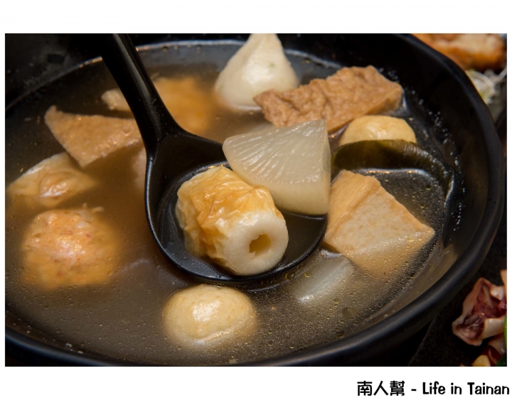 【台南安平區-美食】關東煮外還有炸物.烤物.飯麵等多種美食│微涼天氣來暖身~~古咕手作關東煮