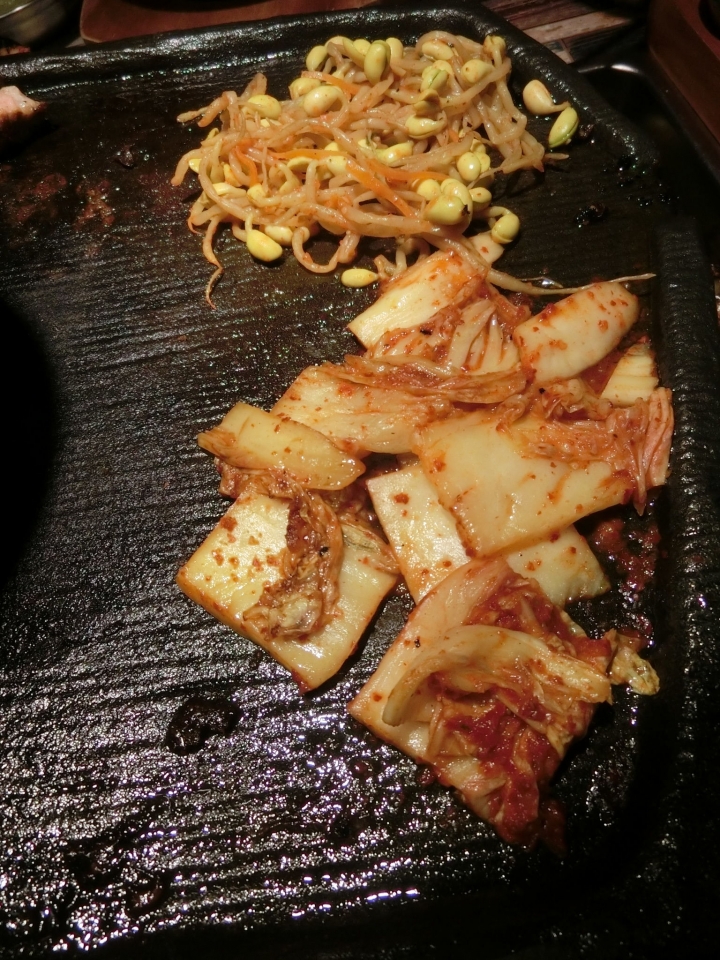 [咚咚家韓式豬肉專賣] 最道地的韓式燒烤 最強豬肉組合 伊比利豬&香草豬 韓國特色菜@國父紀念館2號出口