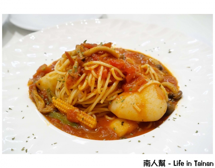 【台南北區-美食】 左岸商業午餐限定│半自助吃到飽~榮美金鬱金香酒店