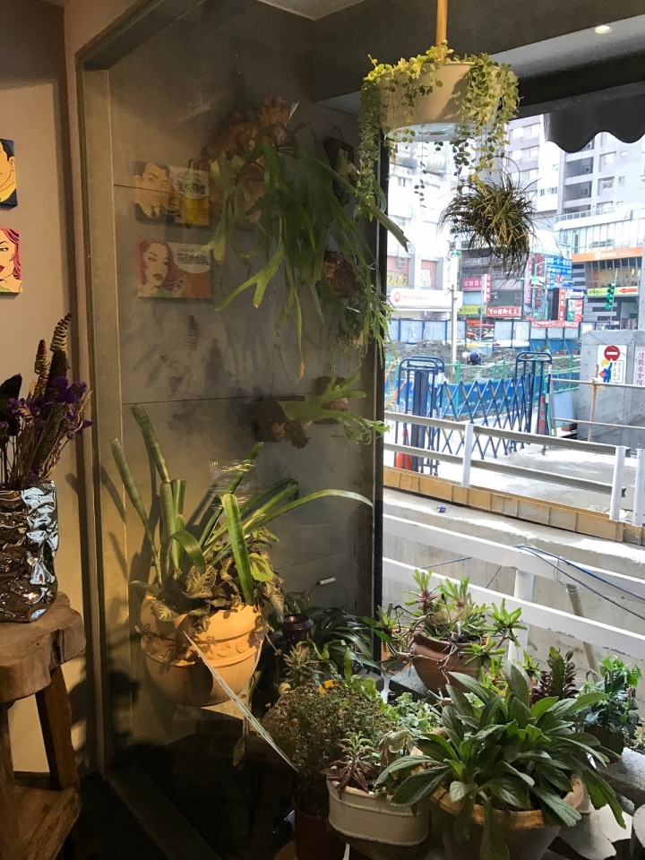 [食記] 披薩斜塔。用料講究、健康取向的手工披薩店! (捷運美食簡餐/新店大坪林站)