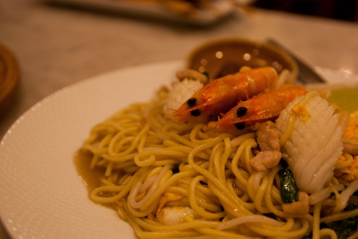 【美食。食記】東京 水道橋 口味道地，用料實在 新加坡海南雞飯 シンガポール海南鶏飯 水道橋店