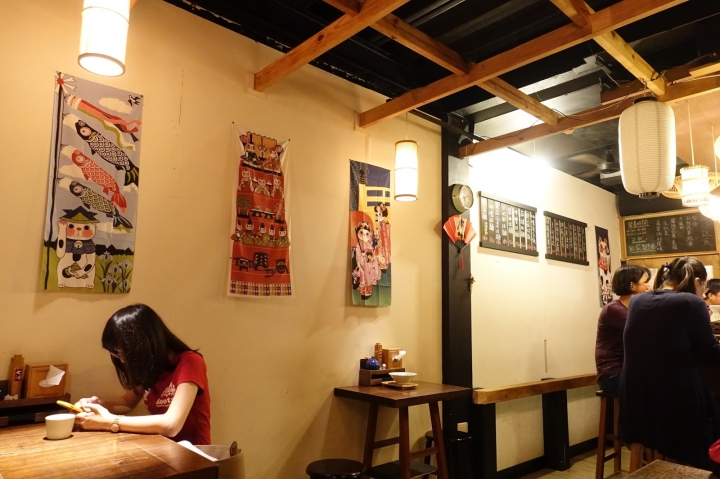 [食記] 新竹 籽田野菜屋。意想不到的美味蔬食料理--咖哩蛋包飯、野菇炊飯