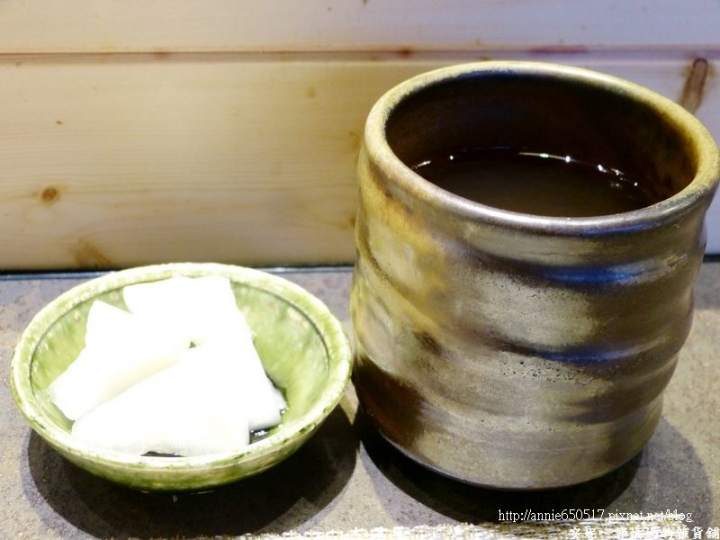 (((高雄食記)))新興區次郎本格日本料理美食與視覺的高級饗宴之鱈場蟹８吃，有商業午餐