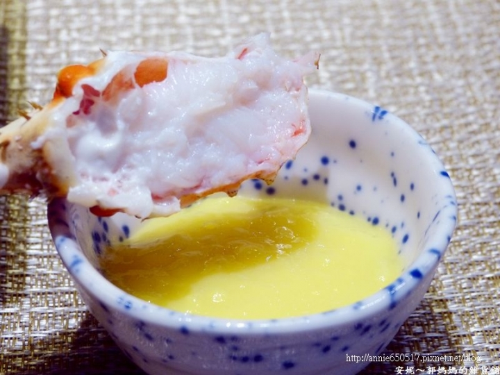 (((高雄食記)))新興區次郎本格日本料理美食與視覺的高級饗宴之鱈場蟹８吃，有商業午餐
