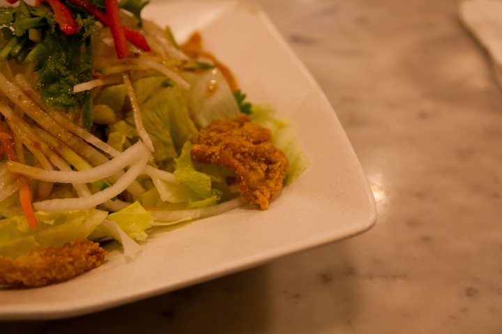 【美食。食記】東京 水道橋 口味道地，用料實在 新加坡海南雞飯 シンガポール海南鶏飯 水道橋店