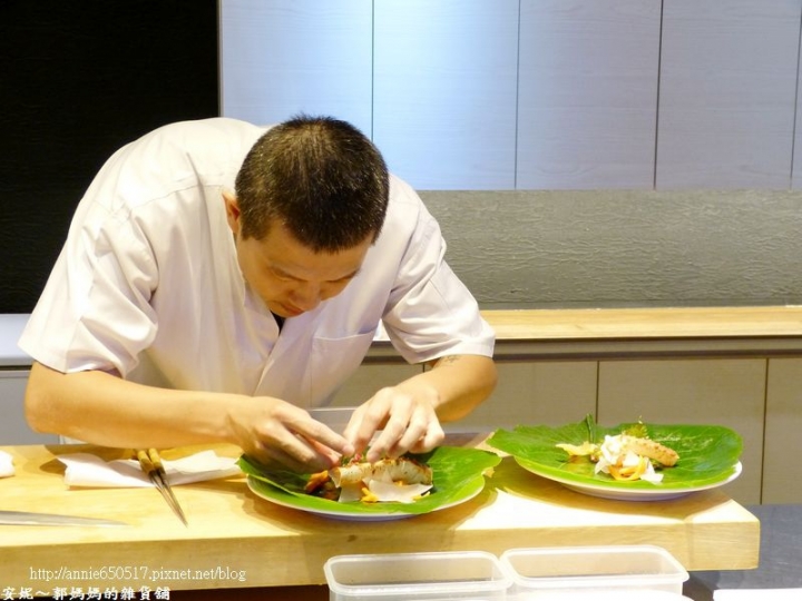 (((高雄食記)))新興區次郎本格日本料理美食與視覺的高級饗宴之鱈場蟹８吃，有商業午餐