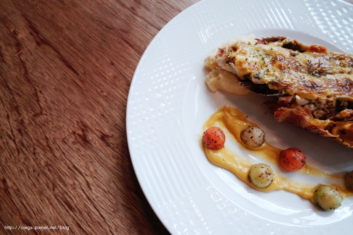 【高雄前鎮│牛排】Beer Beef比爾比夫和牛熟成館│一次享受乾式熟成牛排特有香氣與濕式熟成牛排甜度飽滿，佐杯紅酒搭配精緻頂級prime等級牛肉讓人融化│適合節日慶祝或是正式約會