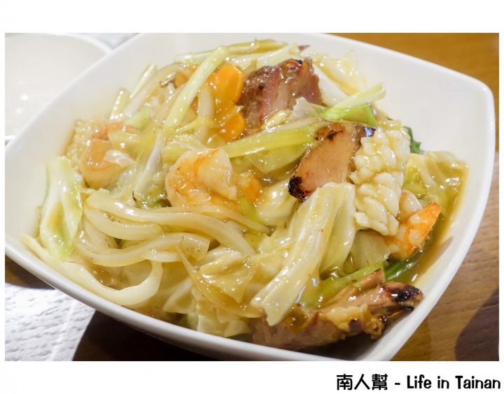 【台南中西區-美食】台南港式連鎖餐廳再一發，在安平家樂福內~~TJB茶餐室(台南安平店)