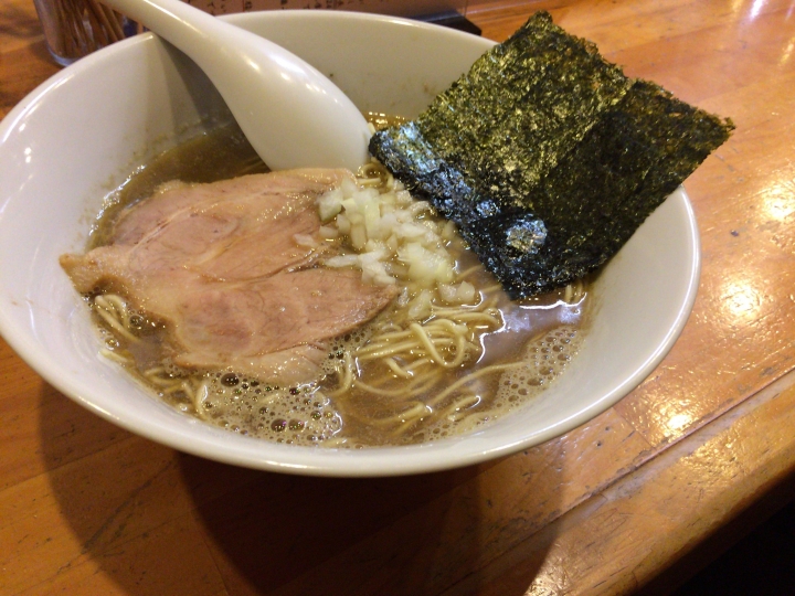 【美食。食記】東京 大塚 輕盈鮮美 意猶未盡 曉 拉麵 煮干しそば 暁 聽話!不准加任何調味料!