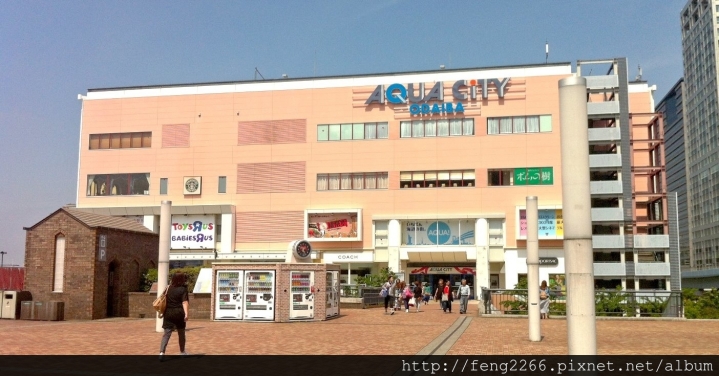 (東京 台場) 蘋果樹蛋包飯&小丸子主題咖啡廳