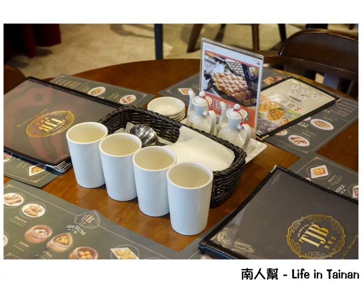 【台南中西區-美食】台南港式連鎖餐廳再一發，在安平家樂福內~~TJB茶餐室(台南安平店)