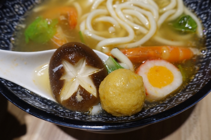 [食記] 新竹 魚町丼飯。高CP值生魚片、丼飯、昆布海鮮烏龍麵(東大店)