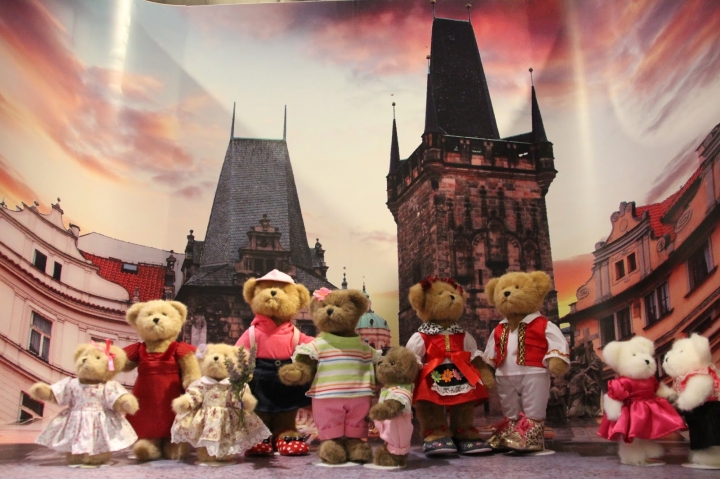 (VR) 大手牽小手，一起去走走～新竹～小熊博物館～