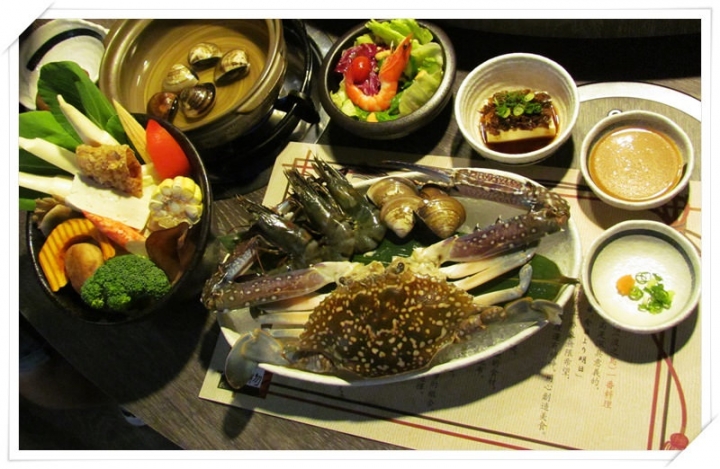 秋天必吃美食~埔里日高鍋物‧超狂超鮮美的極品野生藍鑽蟹鍋