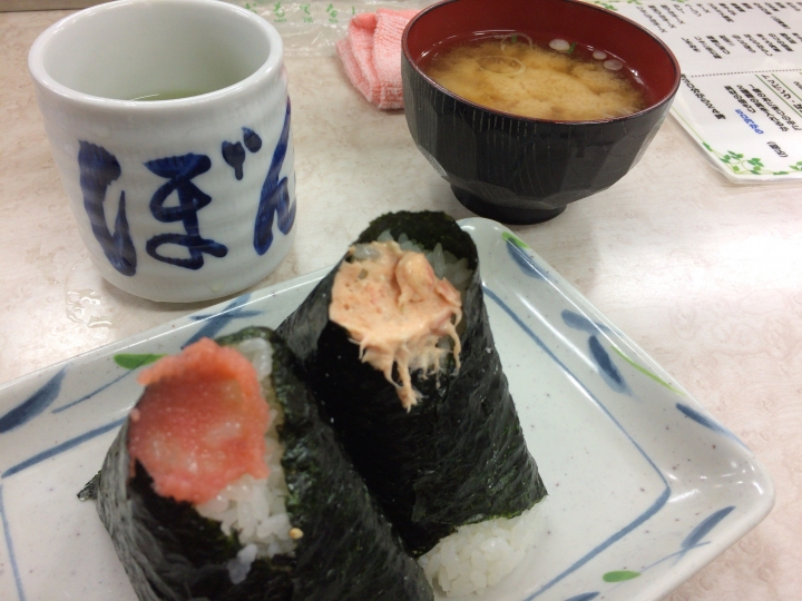 【美食。食記】東京 大塚 用料精選，米飯特好 ぼんご 三角飯糰 御飯糰 來！！我們來當20分鐘的老日本人