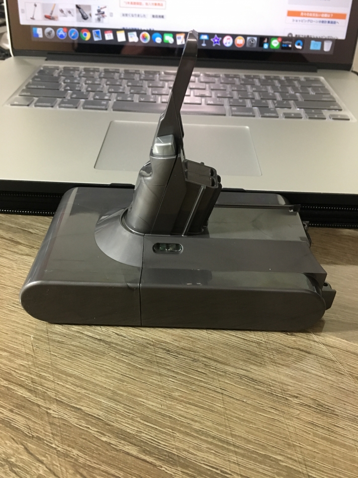 在日本買了DYSON SV10 但現在卻怎麼樣都充不了電，請問到哪邊可以買到電池？