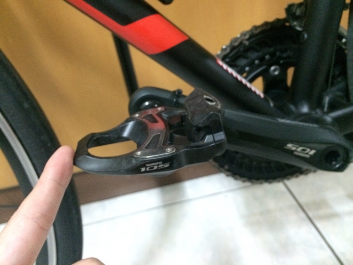 [簡易開箱] Shimano RC7卡鞋 + 105(PD5800) 卡踏