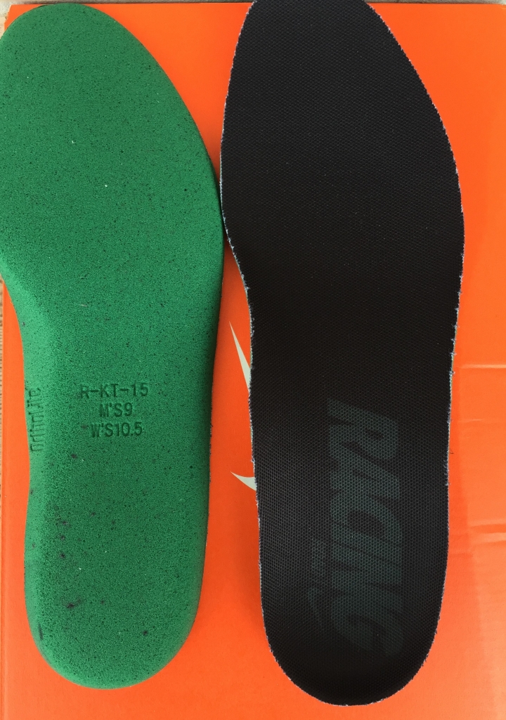 黑魂到底 Nike Flyknit Racer Triple Black  簡單開箱分享